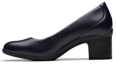 Clarks Women’s Shaya Poppy Navy Leather