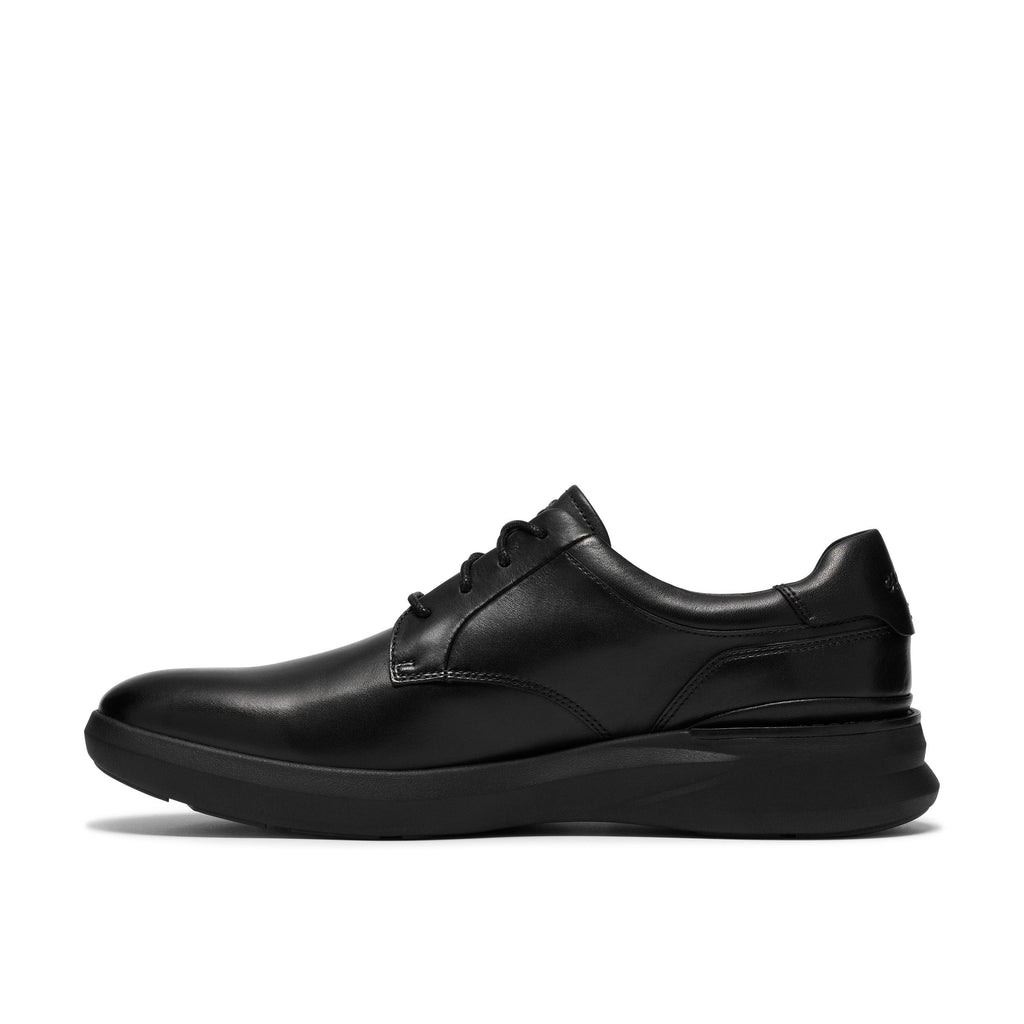 Clarks Men's Code H Plain /Black smooth