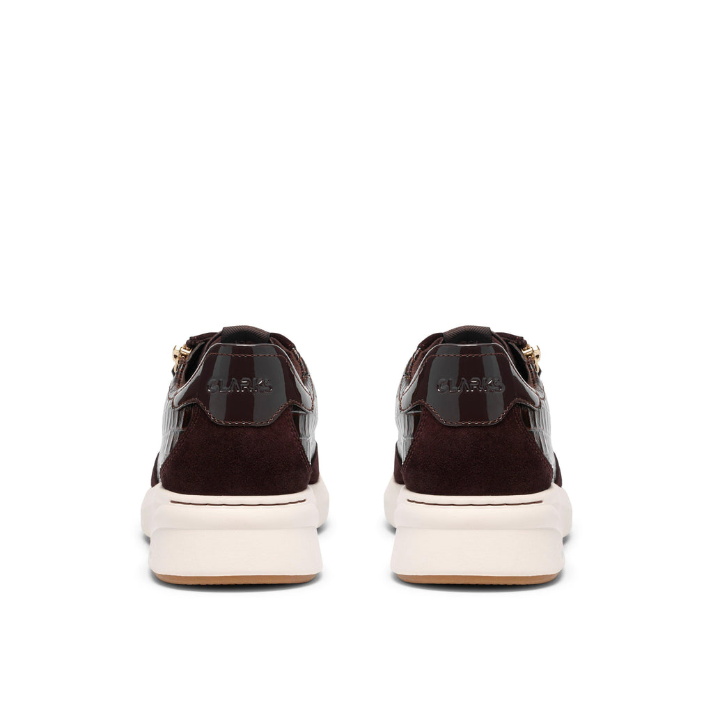 Clarks Women’s Code R Run / Dark Brown Combe