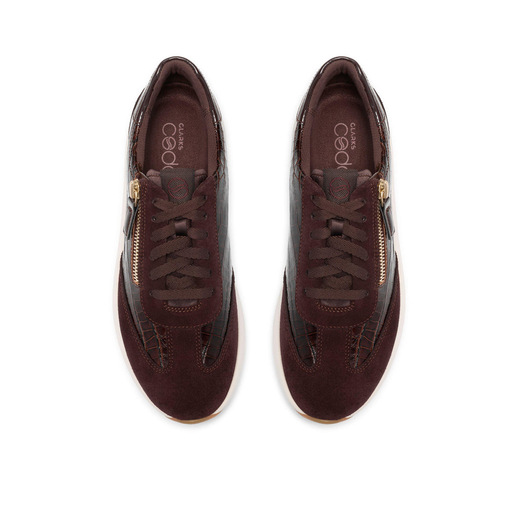 Clarks Women’s Code R Run / Dark Brown Combe