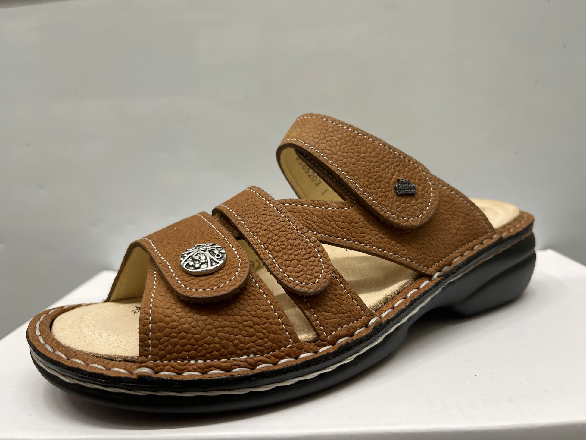 Finn Comfort Women's Ventura-Brown