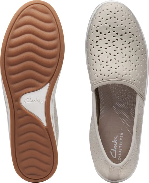 Clarks Women’s Breeze Emily Light Taupe