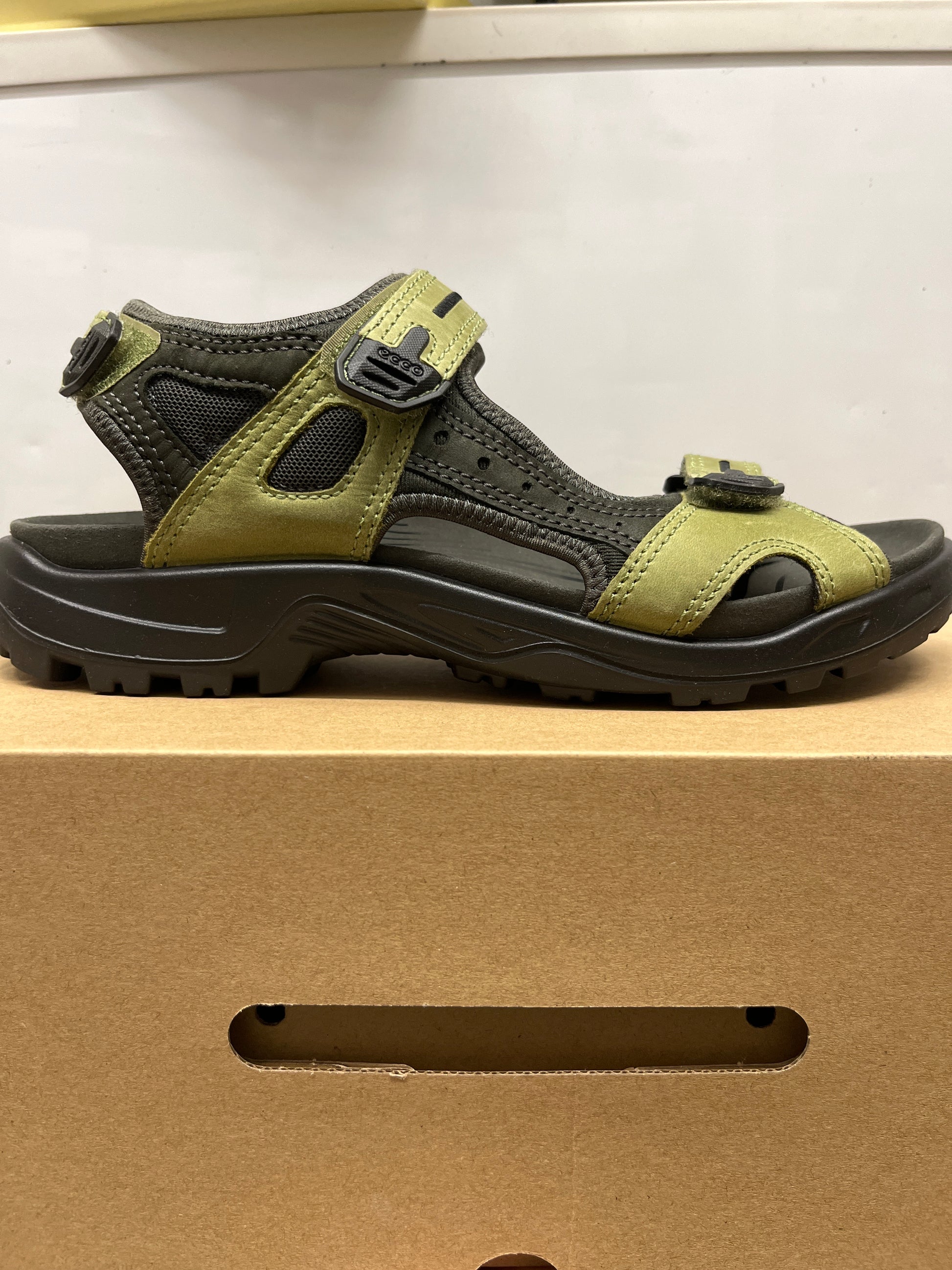 Ecco men’s Offroad yucatan sandal/ Acorn/peat