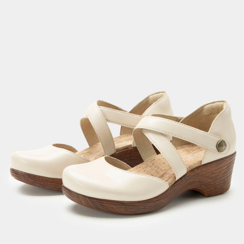 Alegria Women's Savina Oat