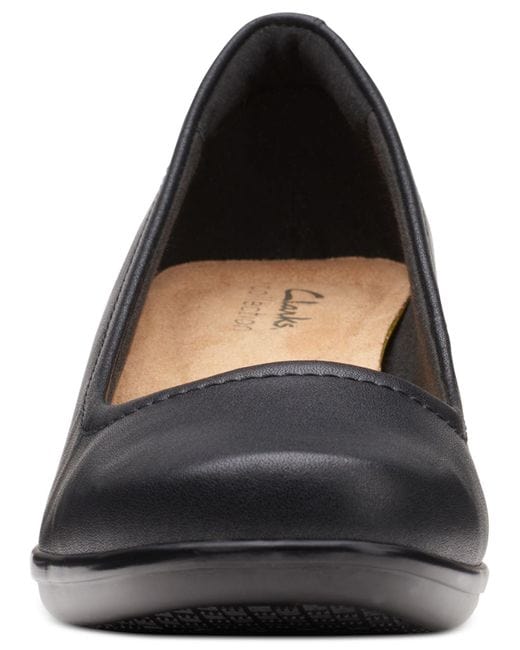 Clarks Women’s Emily Belle  lack Leather l