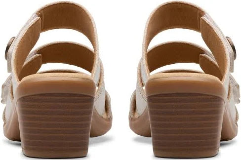 Clarks Women’s Emily2 Adella Off White leather