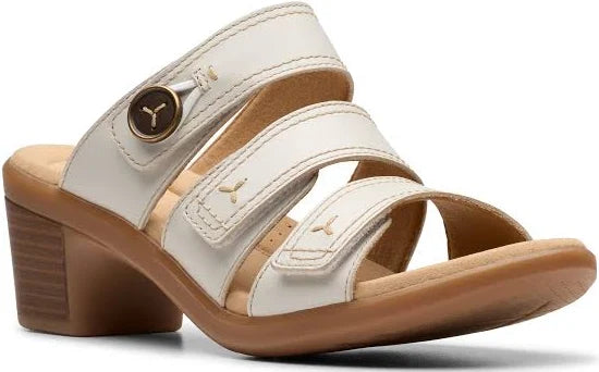 Clarks Women’s Emily2 Adella Off White leather